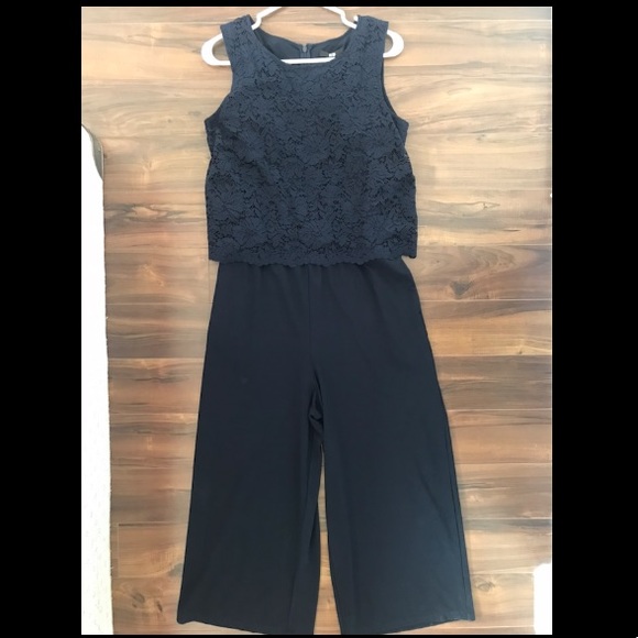 NWT Uniqlo dark navy lace wide leg jumpsuit size M - Picture 1 of 9